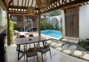 New villa Private Pool - minutes from airport